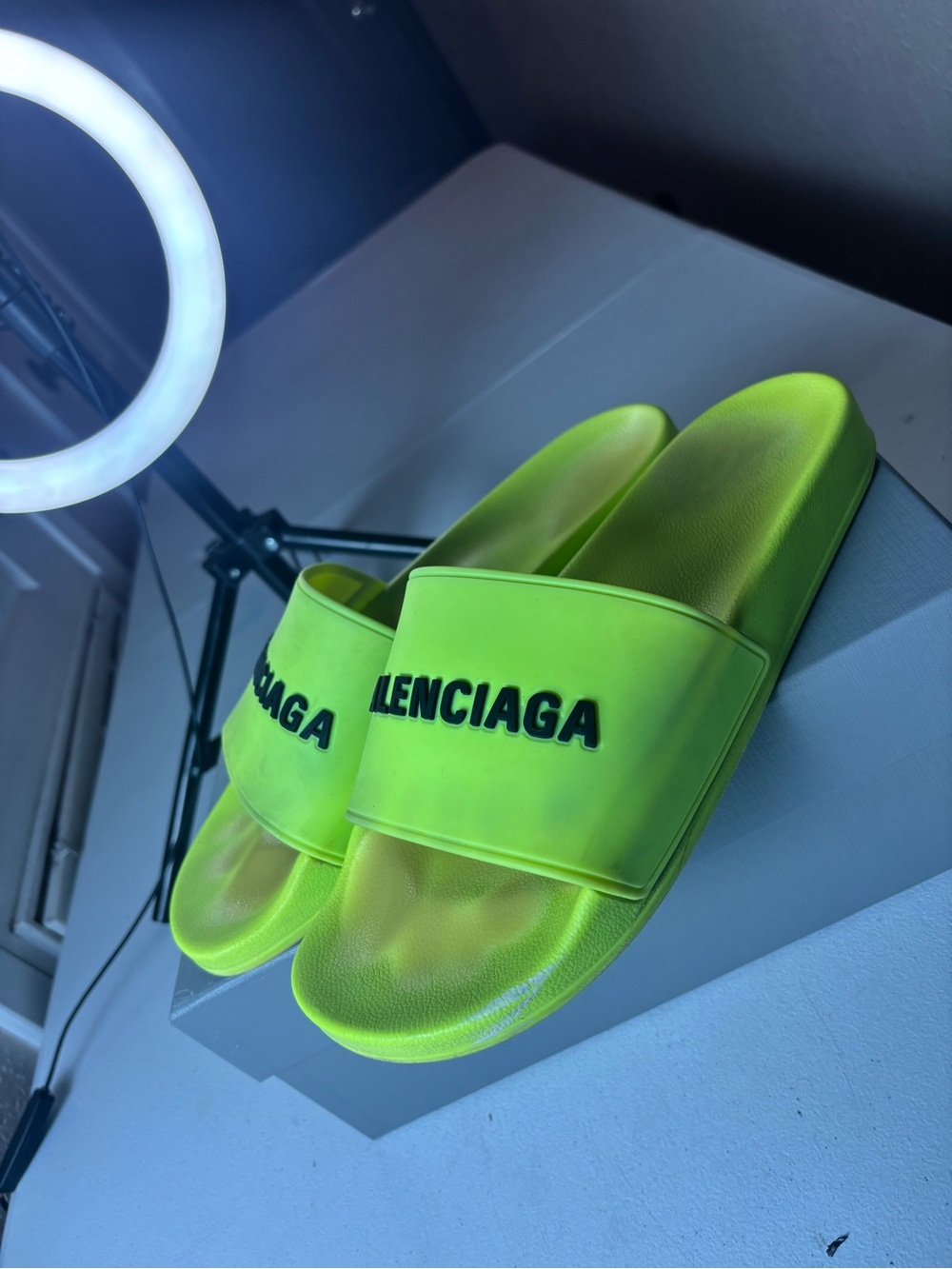 Damage Sz 11 Balenciaga Pool Slides 'Fluo Yellow' Men - Picture 7 of 10